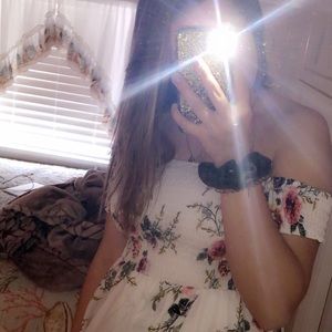 Meet your Posher, Holly